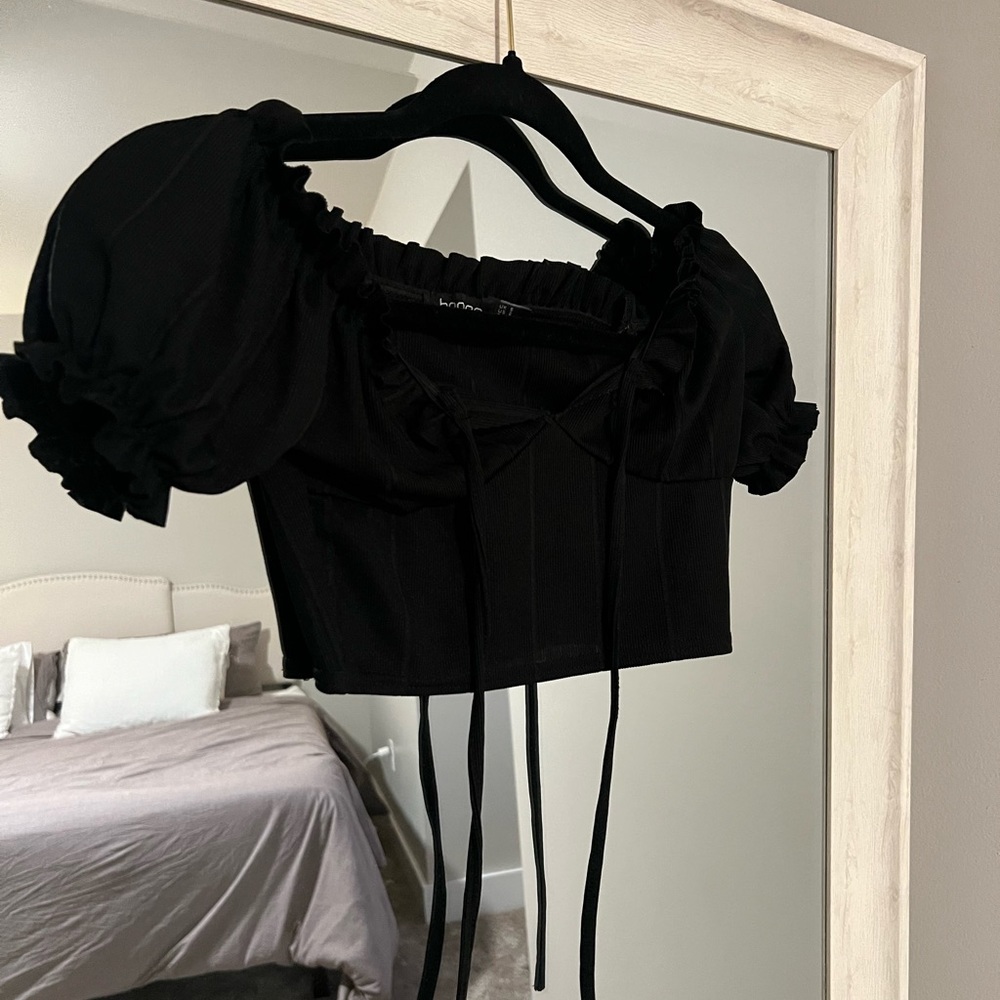 Black Cropped Top